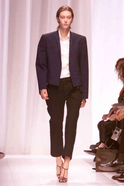 Look 11